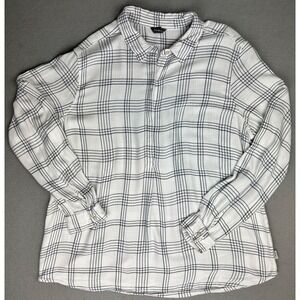 Eddie Bauer Half Button Women's White and‎ Black Plaid Rayon Shirt Size XL